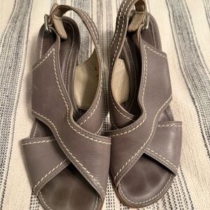 Attilio Giusti Leombruni Taupe Gray Sandals